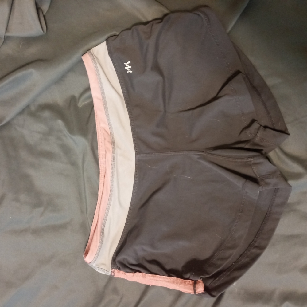 Woman's Medium Kyodan drifit workout shorts